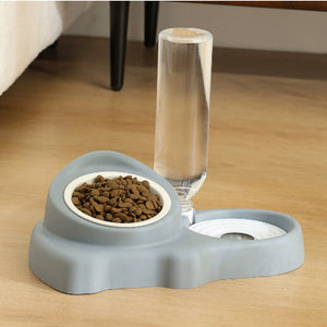 The Multifunctional Pet Feeding Bowl Set: A Must-Have for Every Pet Owner